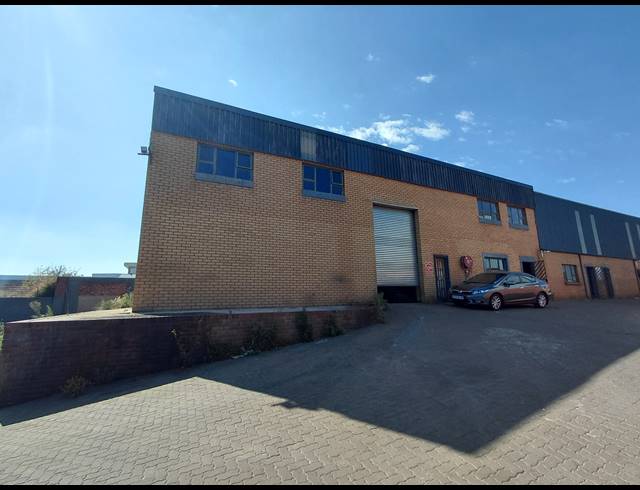 186M² WAREHOUSE TO LET IN CLAYVILLE